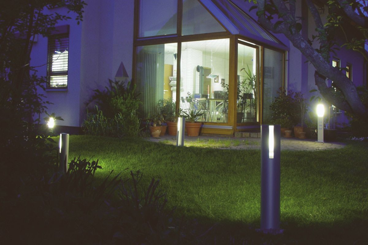 gira energiesaule sorgt fur strom und licht im garten ihr elektriker in bad bentheim elektrotechnik jens ohmann